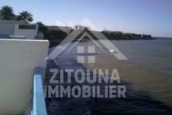 Un petit coin de Paradis...villa à louer à Cap Zebib