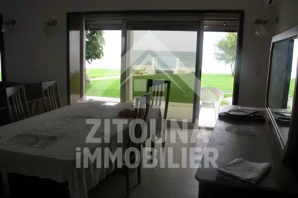 Un petit coin de Paradis...villa à louer à Cap Zebib