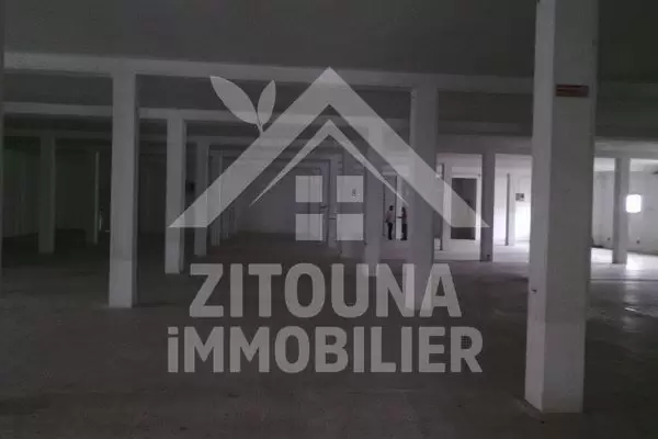 Un Entrepôt à vendre dans La zone industrielle El Fahs Tunis