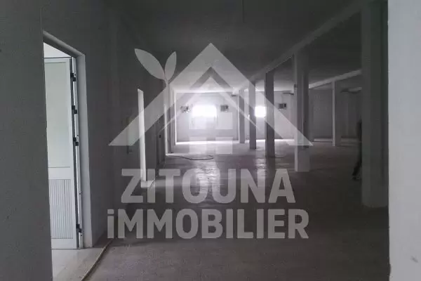 Un Entrepôt à vendre dans La zone industrielle El Fahs Tunis