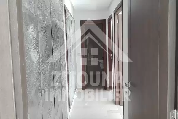 A louer bel appartement à Ain Zaghouan