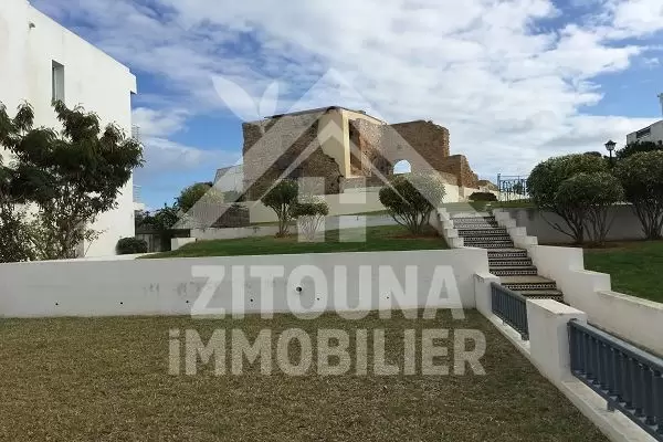 A louer un bel appartement au Golden Tulip