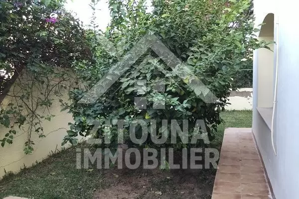 A louer une belle villa à La Marsa