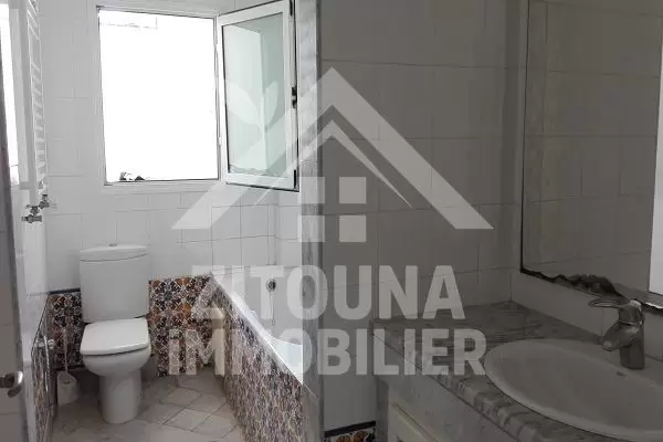 A louer bel appartement à La Marsa plage