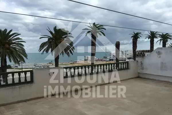 A louer bel appartement à La Marsa plage
