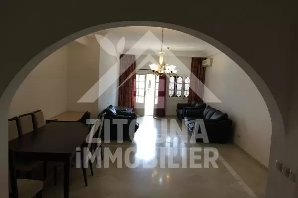 A louer bel appartement à La Marsa plage