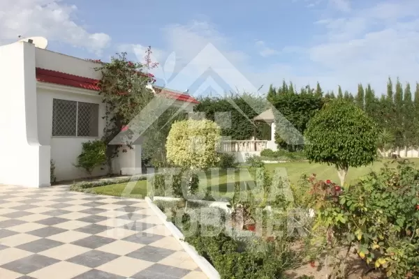 Villa à vendre à La Soukra