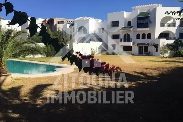 A louer une belle villa au Golden Tulip