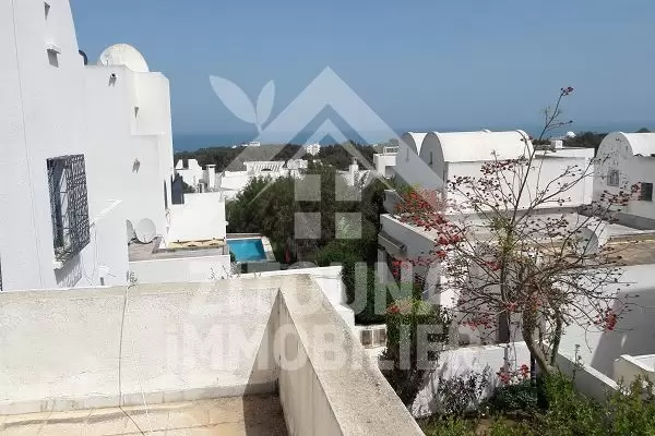 A louer un beau duplex au Golden Tulip