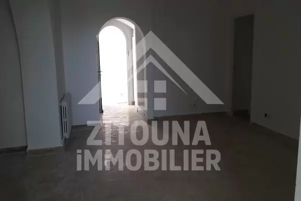 A louer un beau duplex au Golden Tulip