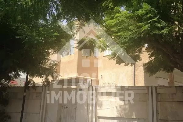 A vendre une magnifique villa à Carthage