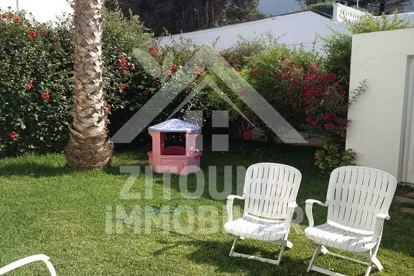 très beau rez de chaussée de villa