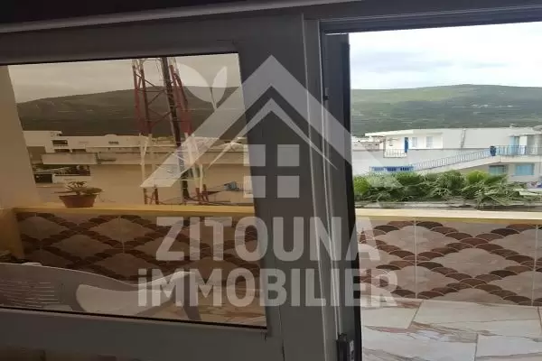 A louer un bel appartement à Hamman Chott