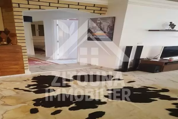 A louer un bel appartement à Hamman Chott