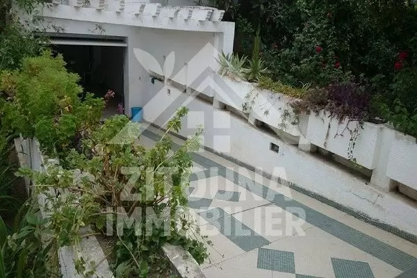 À louer une belle villa pour usage d\'habitation ou bureautique