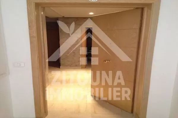 A louer un bel appartement près de carrefour