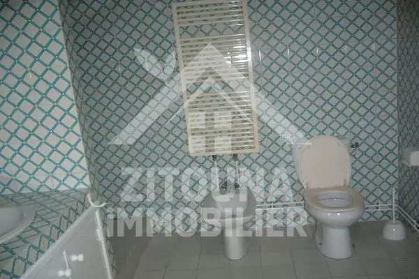 Etage de villa à louer à Kheireddine avec une superbe vue sur mer