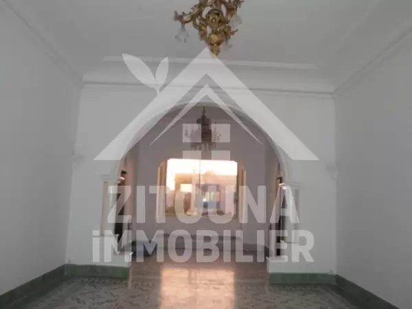 Rez de chaussée villa coloniale à la Marsa