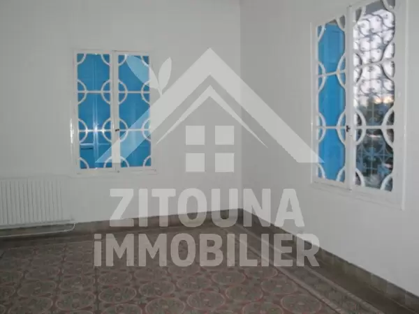 Rez de chaussée villa coloniale à la Marsa