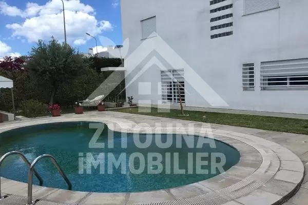 A louer une belle villa à Gammarth