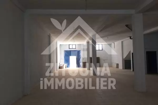 Un Entrepôt à louer à Sidi Daoued