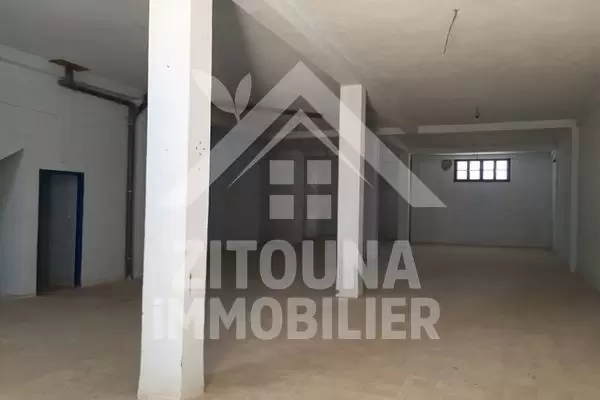 Un Entrepôt à louer à Sidi Daoued