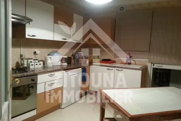 A louer bel appartement à Ain Zaghouan