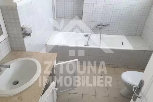 Rez de chaussée de villa à louer à Sidi Bou Said