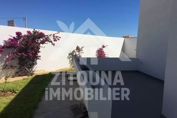 A vendre une villa à Raoued Plage