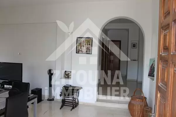 A louer un beau Rez de chaussée de villa