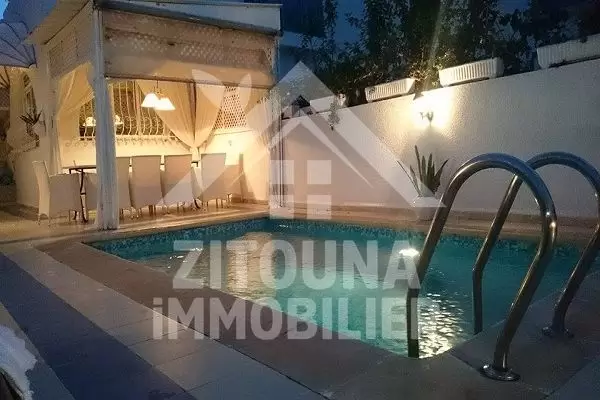 Magnifique étage de villa au Golden Tulip à deux pas de la plage