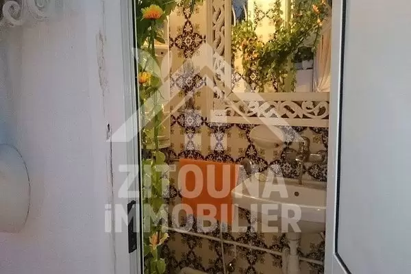 Magnifique étage de villa au Golden Tulip à deux pas de la plage