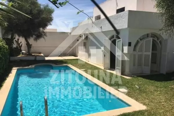 A louer un duplex à Golden Tulip