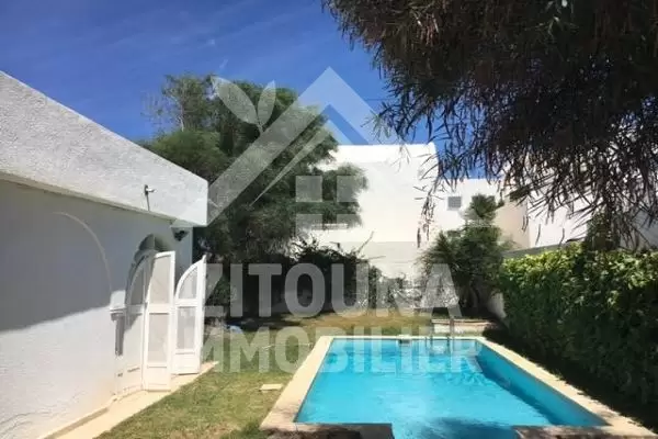 A louer un duplex à Golden Tulip