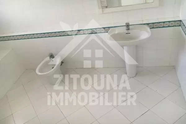 A louer un duplex à Golden Tulip