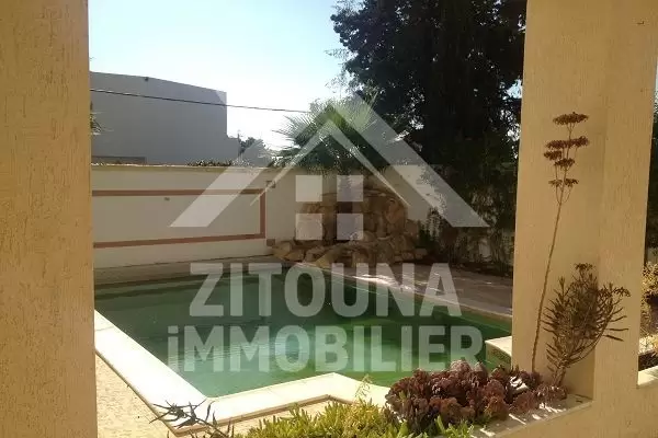 A vendre cette somptueuse villa à Gammarth Sup