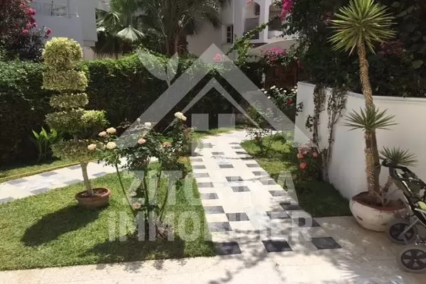 Rez de chaussée de villa à louer à La Marsa