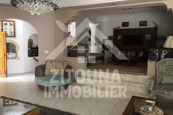 Rez de chaussée de villa à louer à La Marsa