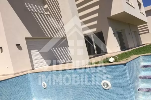 A vendre villa neuve avec piscine à Gammarth