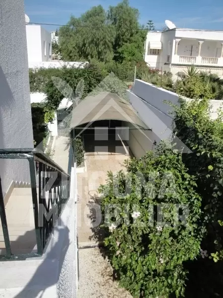 Etage de villa à louer