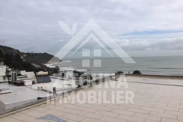 Villa à louer à La Marsa vue sur mer