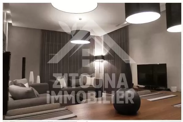 A vendre un appartement luxueusement meublé