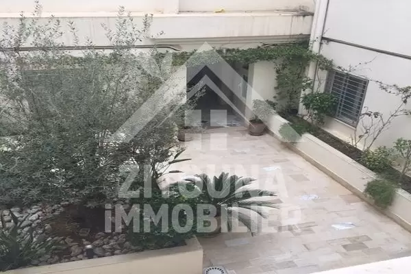 A louer un appartement meublé