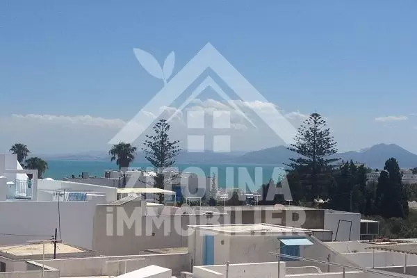 A louer un étage de villa à Amilcar