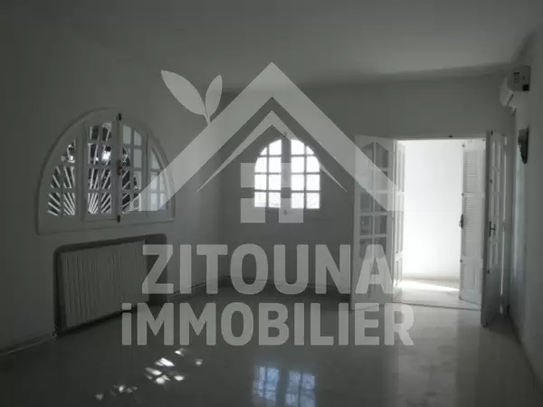 Etage de villa à louer