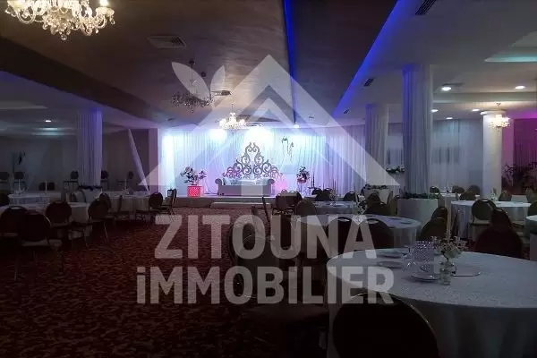 Espace pour fêtes à vendre