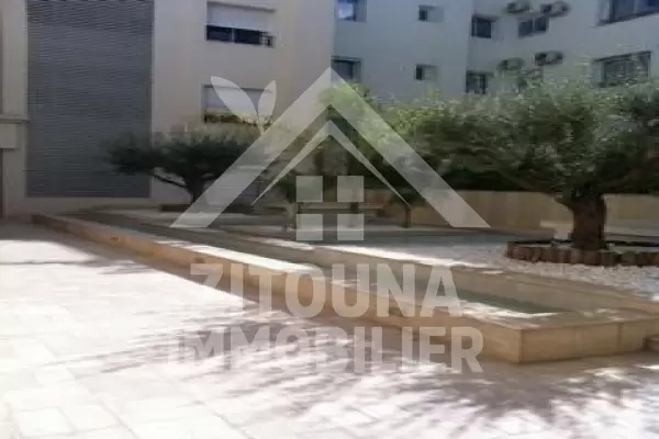 A louer Bel appartement avec jardin