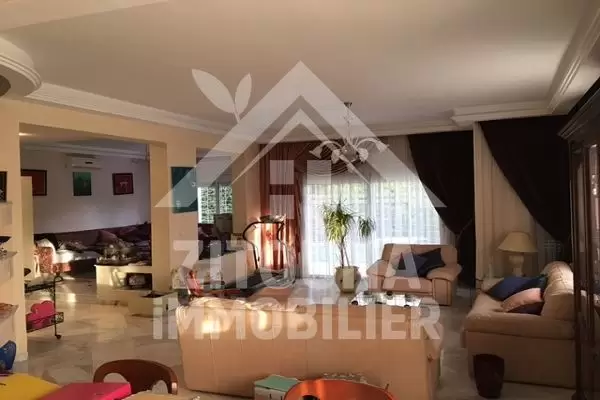 A vendre une belle villa à Ennaser 2