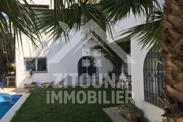 Villa à vendre avec piscine