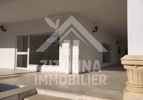 A louer des boutiques à la Marsa